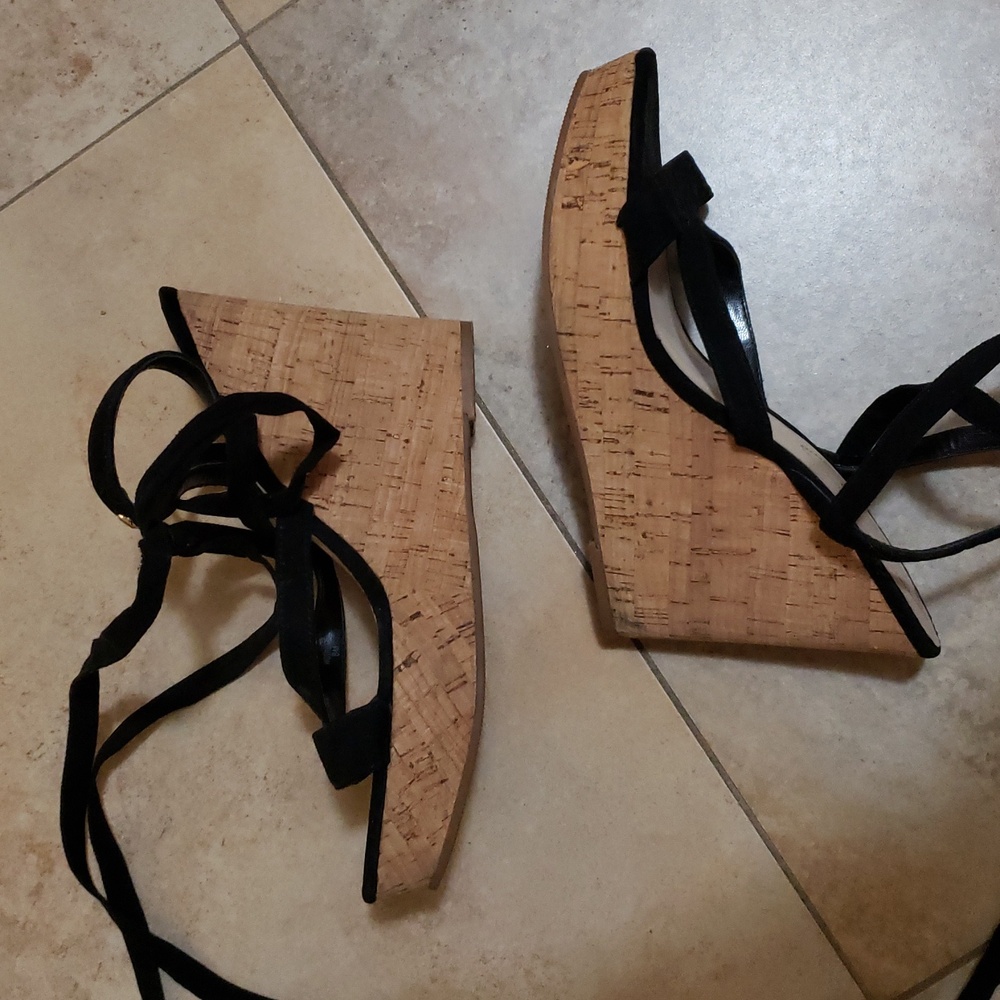 Guess! Black tie up wedges size 8